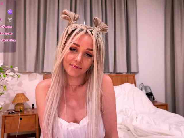 Sonya-Love Sex Cam Show