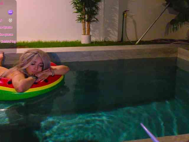 Sonya-Love webcam