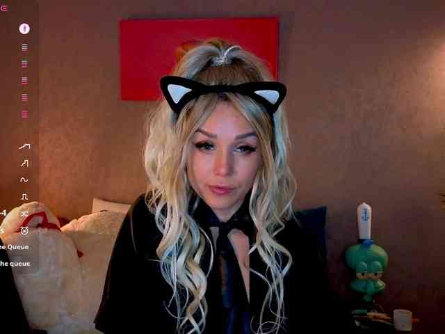 Sonya-Love webcam