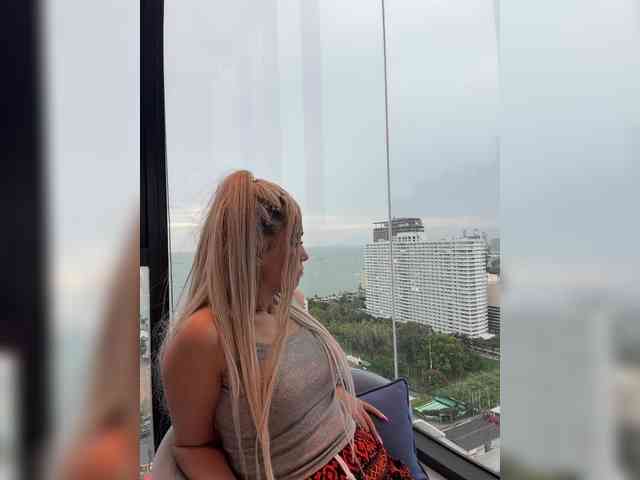 Model: Sonya-Love