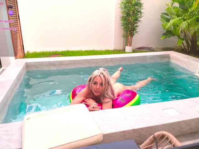 Sonya-Love webcam