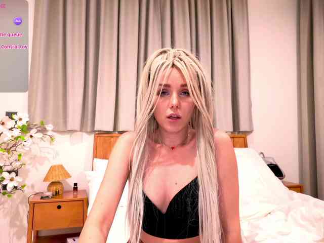 Sonya-Love webcam