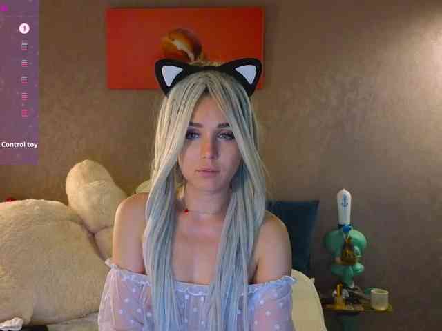 Sonya-Love Sex Cam Show