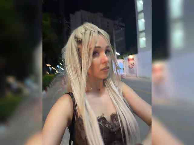 online cam Sonya-Love