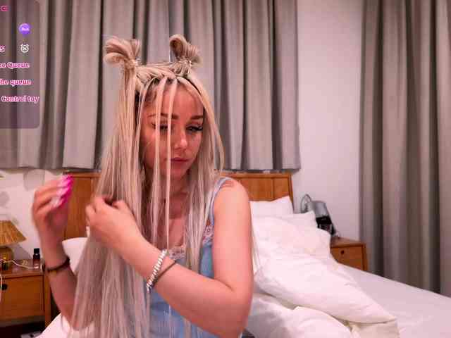 Sonya-Love Sex Cam Show