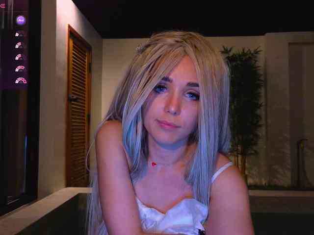Sonya-Love Sex Cam Show