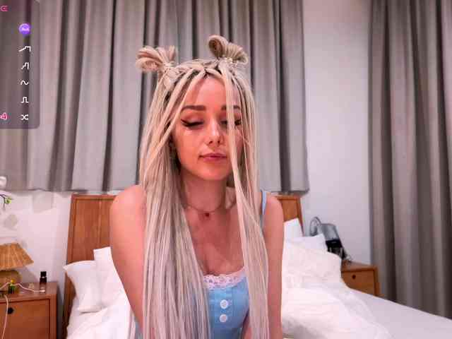 Sonya-Love Sex Cam Show
