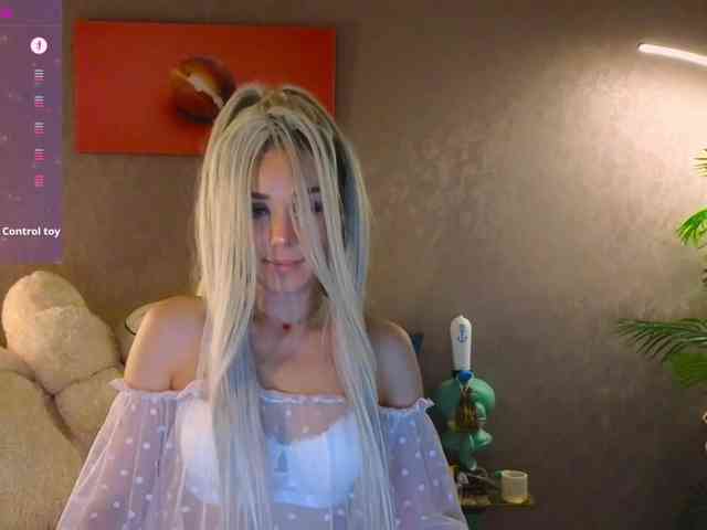 Sonya-Love Sex Cam Show