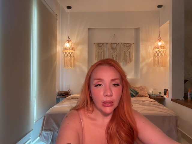 MarlaGinger live cam on BongaCams