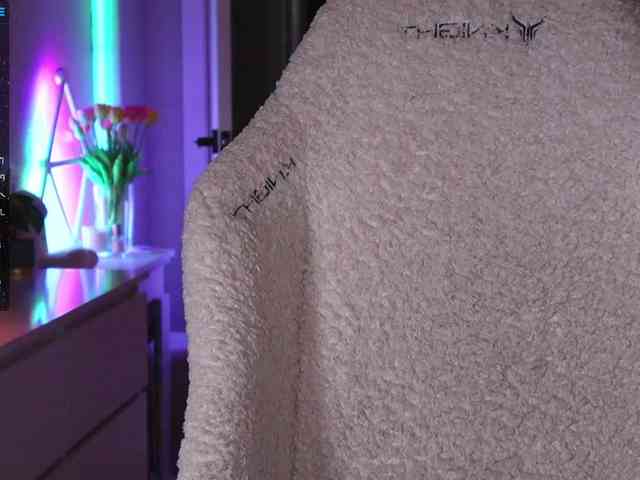 Break-me-Shake-me webcam