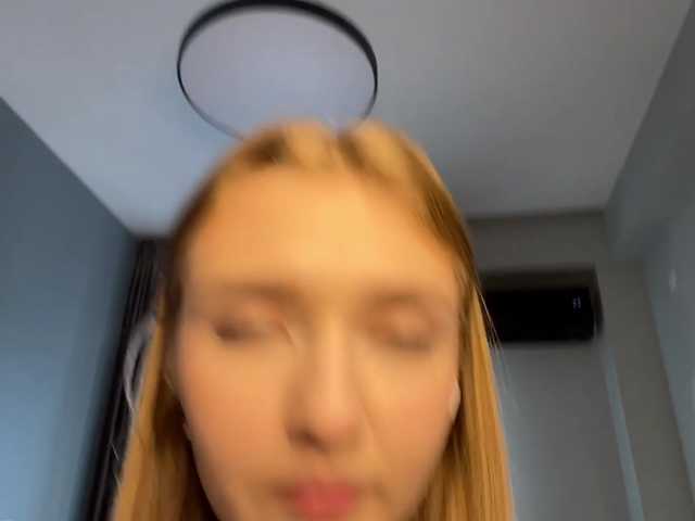 TyeshaDirksen live cam on BongaCams