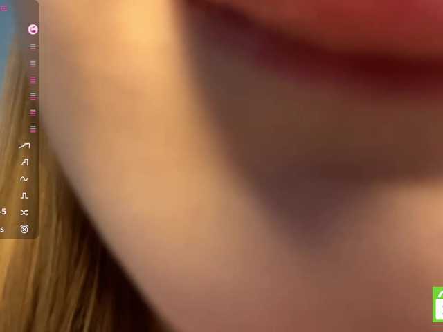 TyeshaDirksen live cam on BongaCams