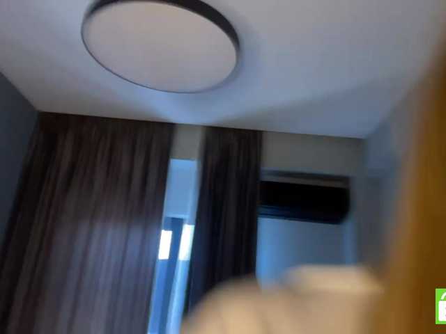 TyeshaDirksen live cam on BongaCams