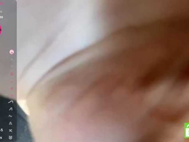TyeshaDirksen live cam on BongaCams