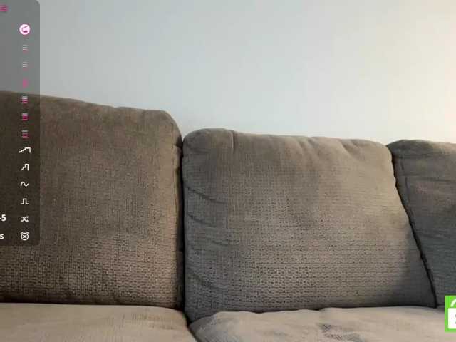TyeshaDirksen live cam on BongaCams