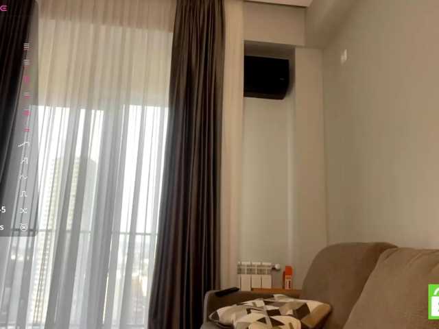 TyeshaDirksen, en vivo ahora en BongaCams