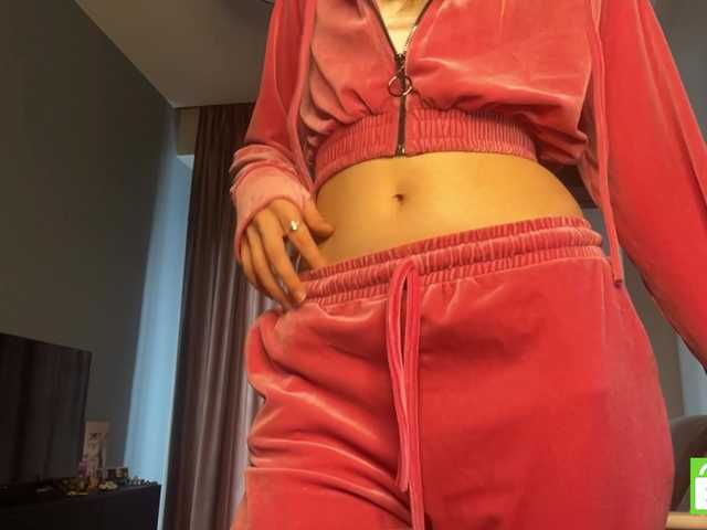 TyeshaDirksen live cam on BongaCams