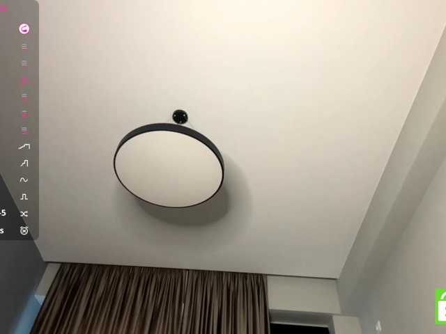 TyeshaDirksen live cam on BongaCams