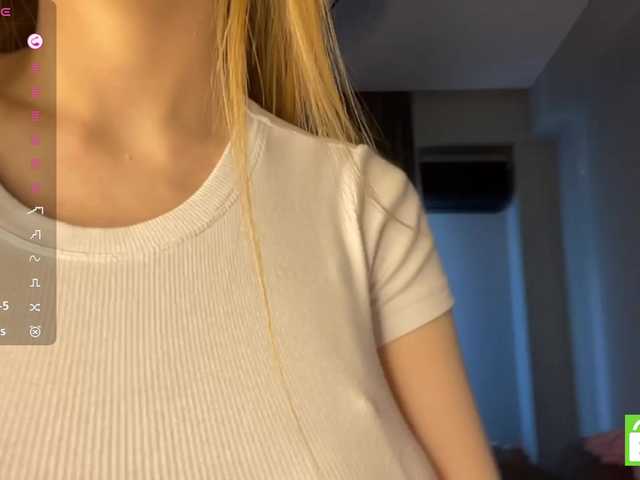 TyeshaDirksen live cam on BongaCams