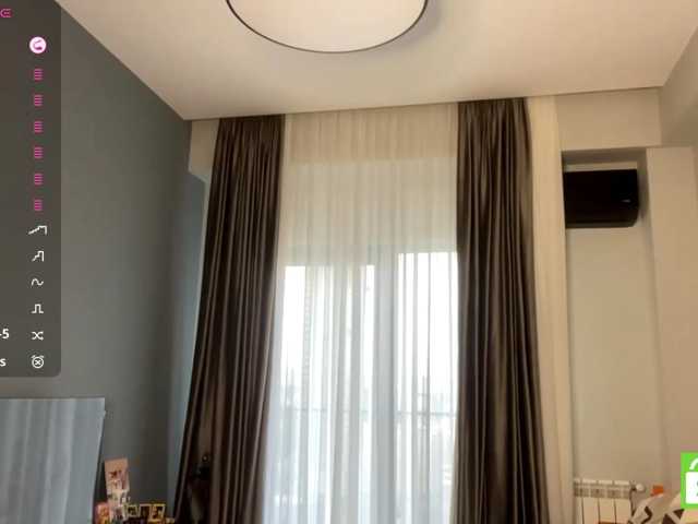 TyeshaDirksen live cam preview