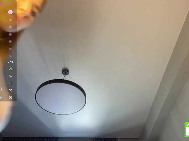 TyeshaDirksen live cam on BongaCams