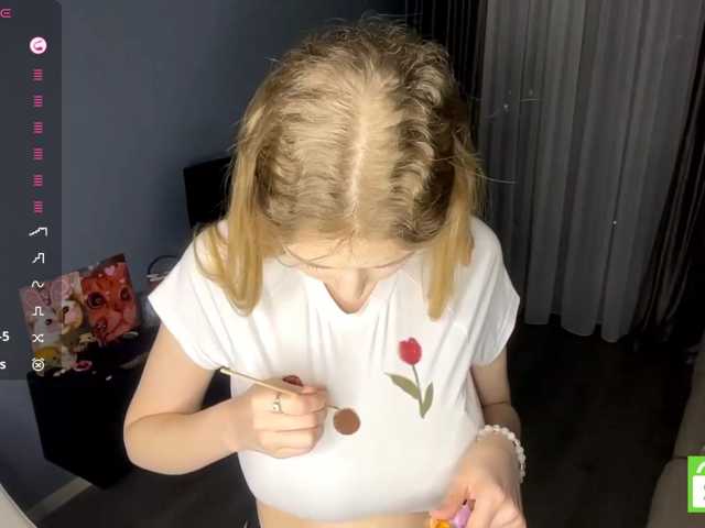 TyeshaDirksen live cam preview