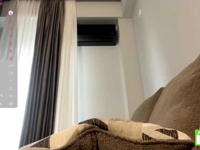 TyeshaDirksen live cam on BongaCams