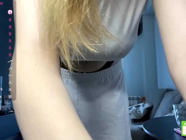 TyeshaDirksen live cam on BongaCams
