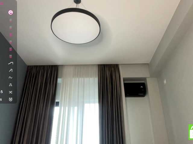 TyeshaDirksen live cam on BongaCams