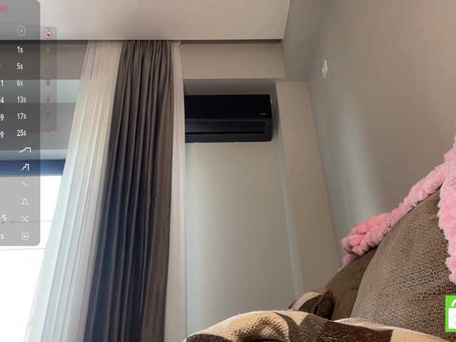 TyeshaDirksen live cam on BongaCams