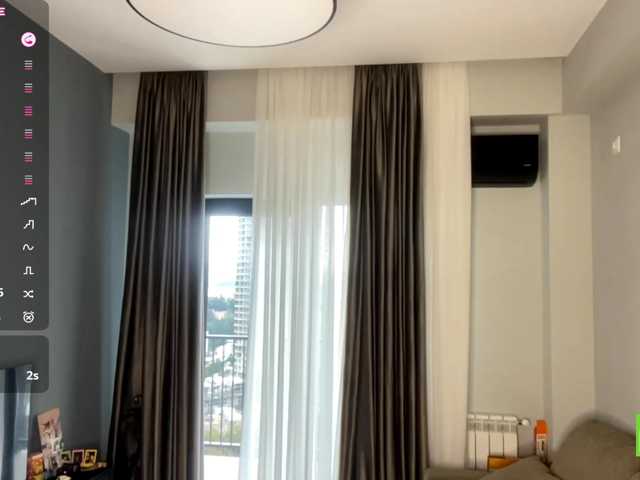 TyeshaDirksen live cam on BongaCams