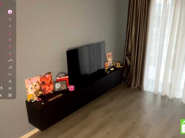 TyeshaDirksen live cam on BongaCams
