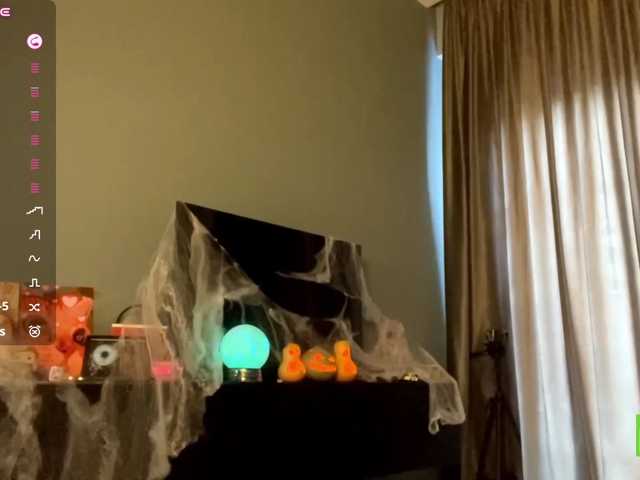 TyeshaDirksen live cam on BongaCams