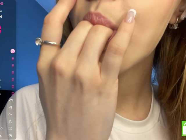 TyeshaDirksen live cam on BongaCams