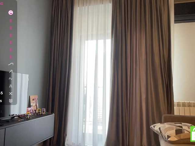 TyeshaDirksen live cam on BongaCams