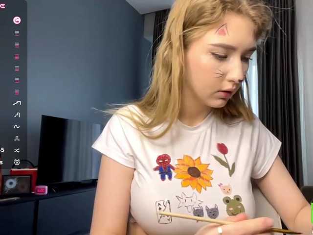 TyeshaDirksen live cam on BongaCams