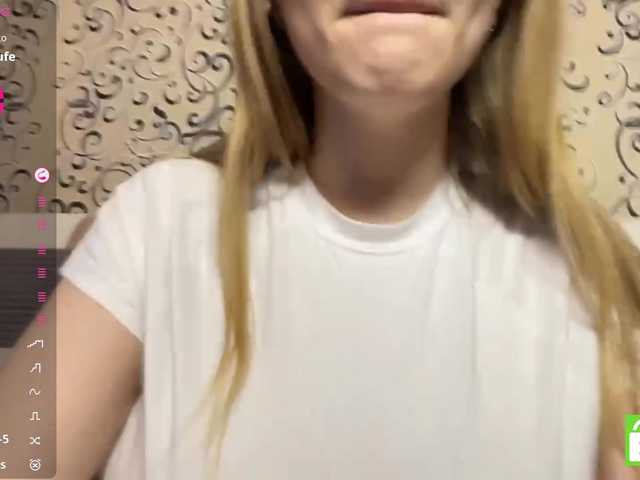 TyeshaDirksen live cam on BongaCams