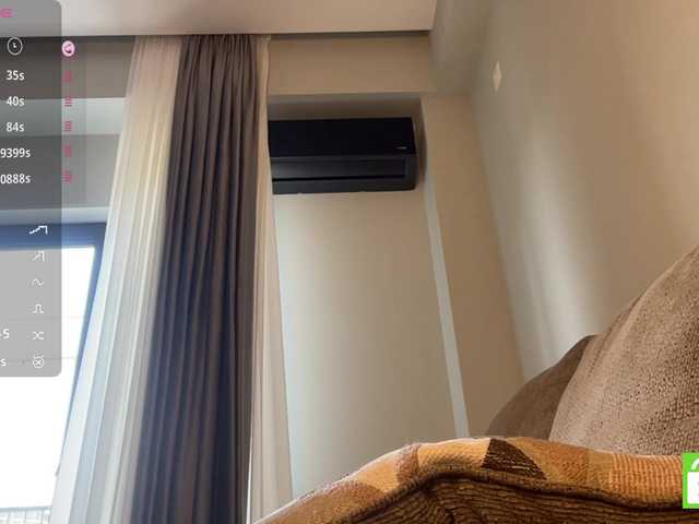 TyeshaDirksen live cam on BongaCams