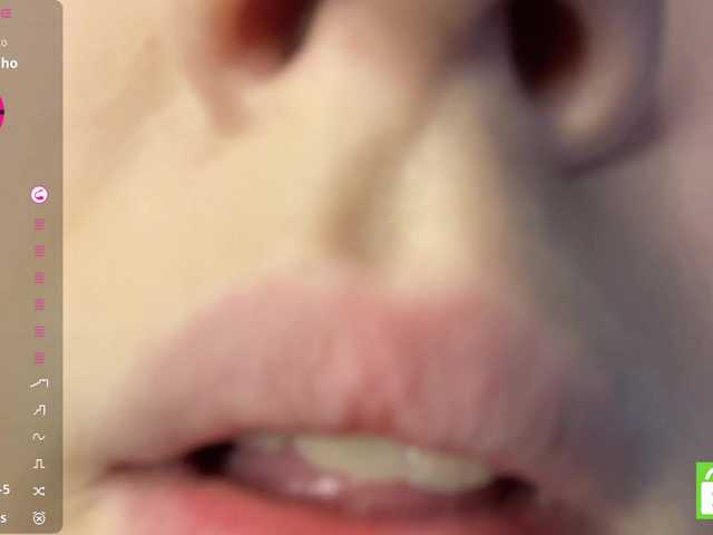 TyeshaDirksen live cam on BongaCams