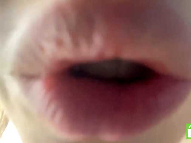 TyeshaDirksen live cam on BongaCams
