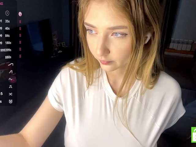 TyeshaDirksen live cam on BongaCams