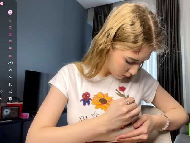 TyeshaDirksen live cam on BongaCams
