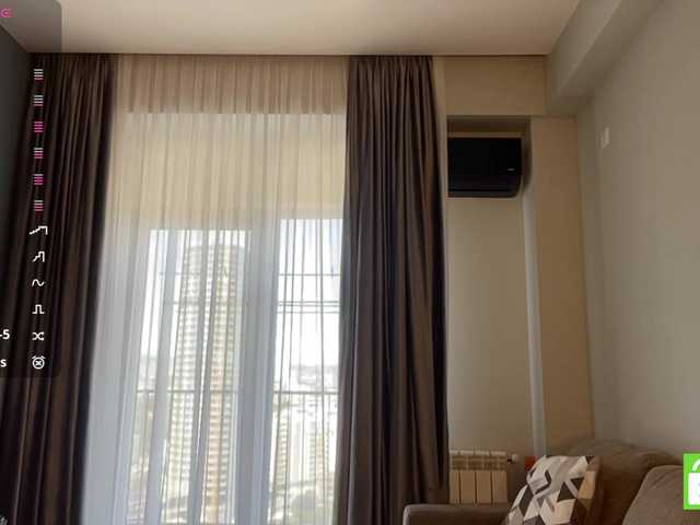 TyeshaDirksen live cam on BongaCams