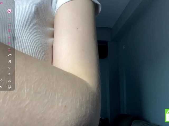 TyeshaDirksen live cam