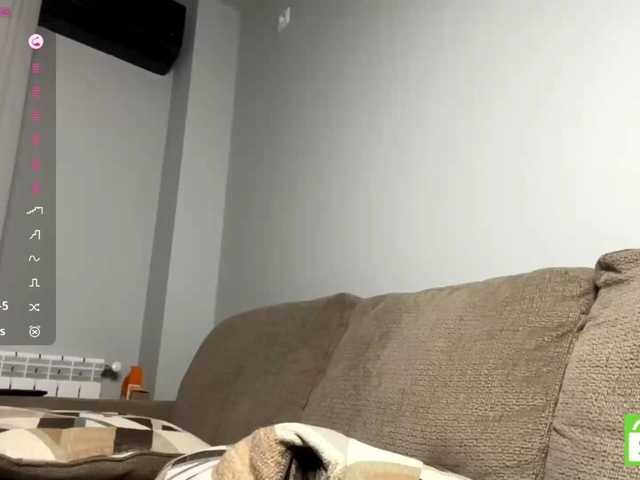 TyeshaDirksen live cam on BongaCams