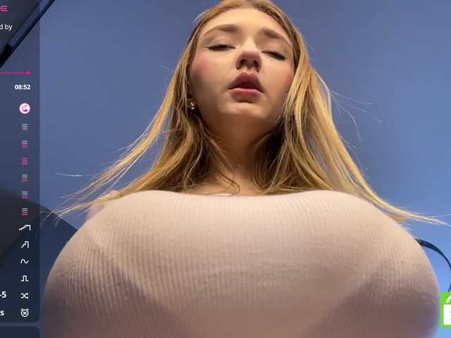 TyeshaDirksen live cam on BongaCams