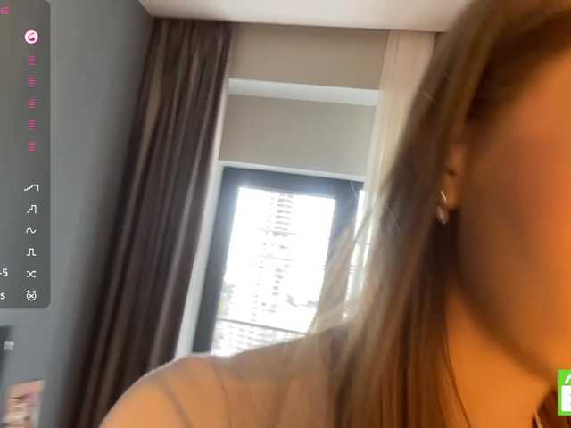 TyeshaDirksen live cam on BongaCams