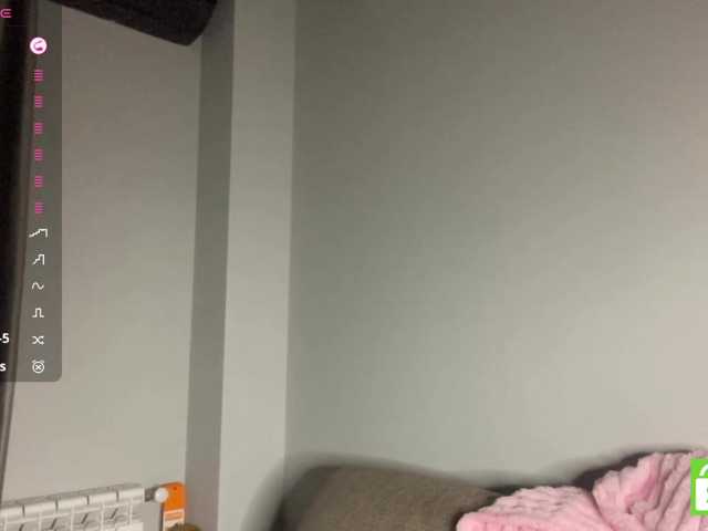 TyeshaDirksen live cam on BongaCams