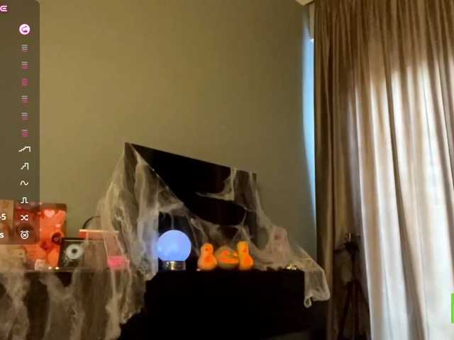 TyeshaDirksen live cam on BongaCams