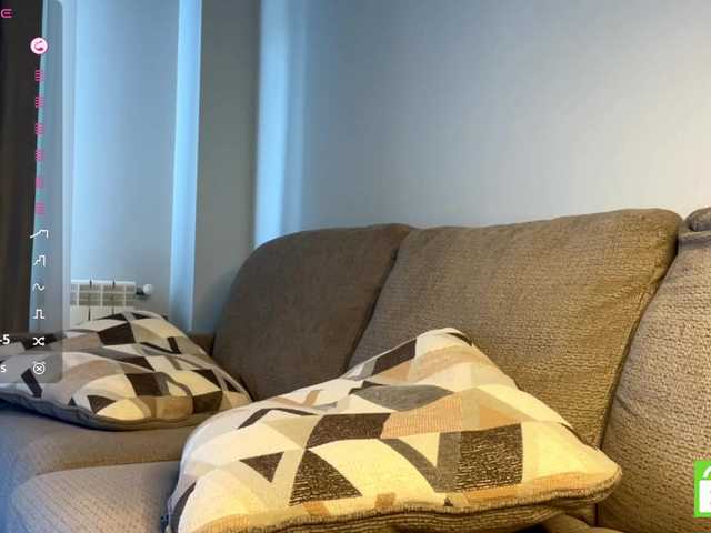 TyeshaDirksen live cam on BongaCams